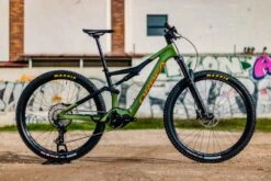BICICLETA ELÉCTRICA MONTAÑA DOBLE ORBEA RISE M20 2023