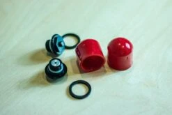 KIT PURGADORES AIRE PARA HORQUILLAS FOX 36/38/40 -Tienda Barata Bicicleta kit purgadores aire para horquillas fox 1 4