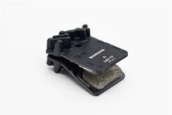 Shimano PASTILLAS FRENO RESINA L05A INCLUYE MUELLE 1 PCS